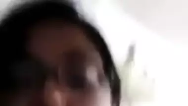 Desi maal shows boobs on video call to boyfriend