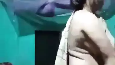 Bengali bhabhi after bath fingering pussy viral xxx