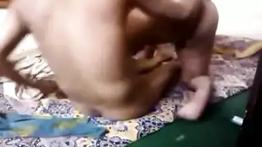 Tamil desi girl sucks dick and do wild chudai with her saheli brother